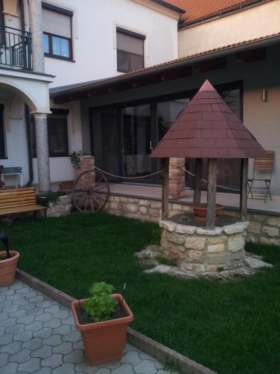 Gaestehaus Auer Fritzi Jois Bagian luar foto